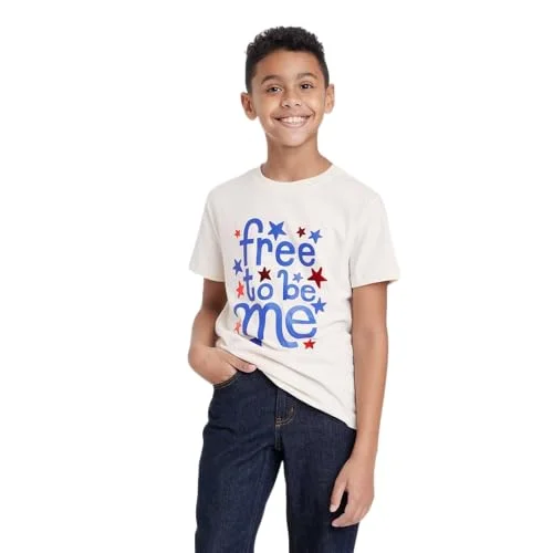 Short Sleeve Graphic Tee — small